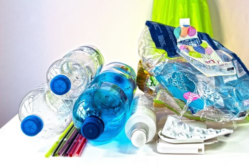 Qué significan los números de las botellas de plástico y cómo leerlas para  reciclar? — Rock&Pop